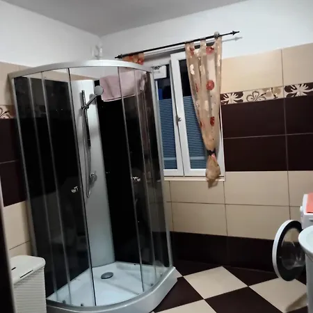 Meja Prázdninový dům *